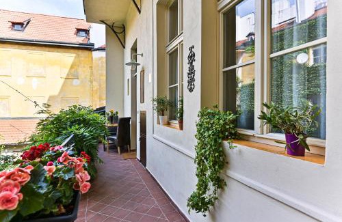 Mala Strana Apartamento | Apartment Nebovidy I - Historic centre - Terrace - Air Conditioning