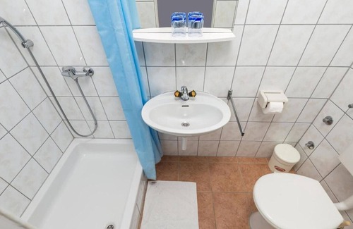 Supetarska Draga Apartamento | Apartment Nedo - private parking: - Supetarska Draga, Island Rab, Croatia