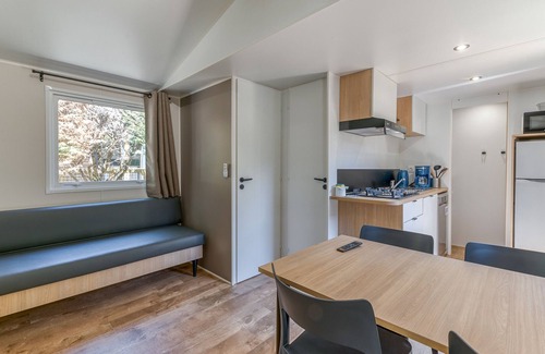 Vaulnaveys-le-Bas Alquiler De RV | Apartamento 'Nest 29 N°25' con vistas a la montaña, Wi-Fi y aire acondicionado
