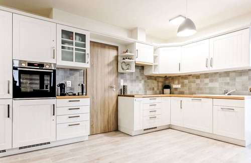Bozi Dar Apartamento | Apartamento Ness by Interhome