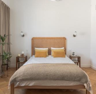 Srodmiescie Apartamento | Apartment Nowy Świat 61 with parking