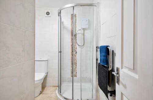 Cathays Apartamento | Apartment Nr City Centre & Park For up to 6