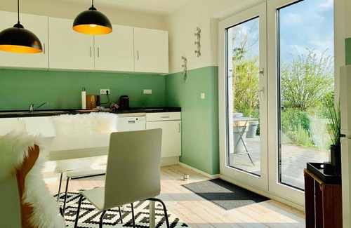 Oberwinter Apartamento | Apartment Oberwinter, near Bonn - 2 rooms plus kitchen plus bathroom