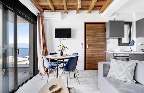 Nikiana Apartamento | Apartamento 'Oceanida' con vistas al mar, Wi-Fi y aire acondicionado