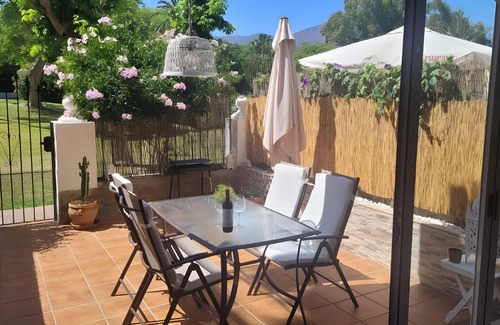 Bahia Dorada Apartamento | Apartamento 'Ola De Mar' con piscina compartida, Wi-Fi y aire acondicionado