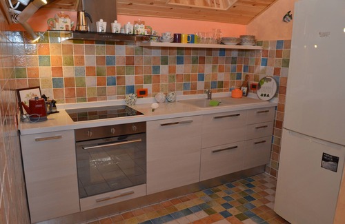 Porto Valtravaglia Apartamento | APARTAMENTO EN VILLA EN EL LAGO CON PISCINA Y PARQUE