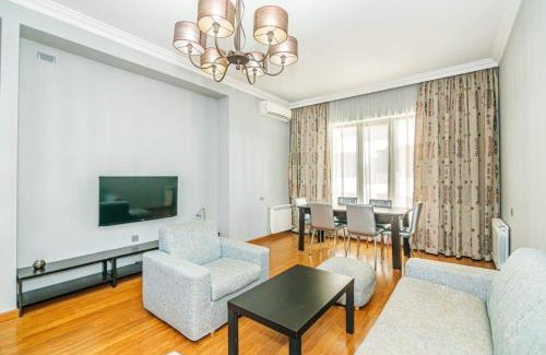 Nasimi Apartamento | Apartment On Mc Donalds