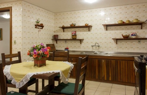 Gramado Apartamento | Apartment on the edge of Lago Negro - Gramado