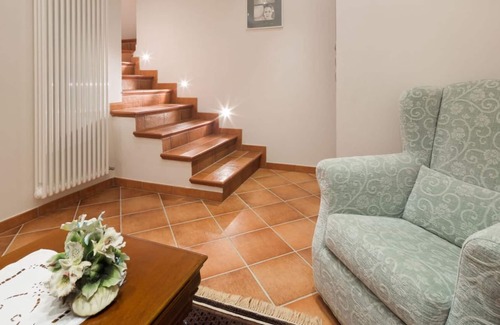 Ponte Buriano Apartamento | Encantador apartamento con piscina y jardín. Wi-fi. Arezzo.