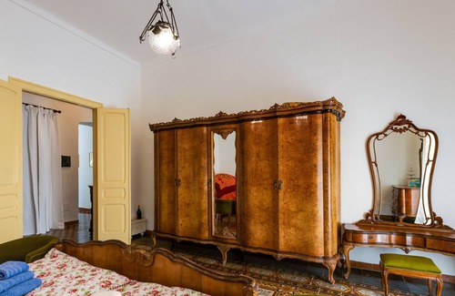 Bosa Historic Centre Apartamento | Apartamento 'Palazzo Storico Del 1600' con balcón y Wi-Fi