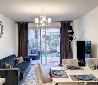 Pointe Croisette Apartamento | Apartment Palm Beach with a nice swimming pool