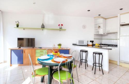 Llanca Apartamento | Apartment Palmiers I-1 by Interhome