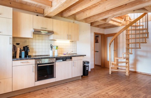 Schonach im Schwarzwald Apartamento | Apartamento 'Panoramablick, 85qm' con terraza compartida, jardín compartido y Wi-Fi