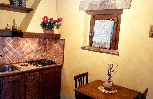 Pieve al Bagnoro Apartamento | Apartamento Papaveri, super vista, piscina con hidromasaje, wi-fi, relax.