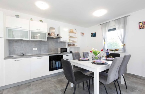Cizici Apartamento | Apartment PATRICK with private pool