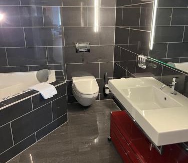 Central Interlaken Apartamento | APARTMENT PETER