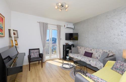 Gruz Apartamento | Apartment Piano
