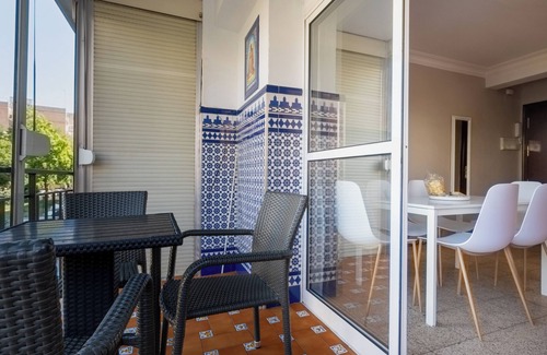 La Paz-Las Golondrinas Apartamento | Apartment 'Piedra Preciosa' with Balcony, Wi-Fi and Air Conditioning