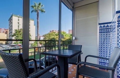 La Paz-Las Golondrinas Apartamento | Apartment 'Piedra Preciosa' with Balcony, Wi-Fi and Air Conditioning