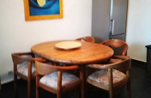 Hillscheid Apartamento | Piso de pino