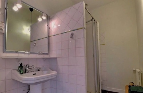 Tremblay Apartamento | Apartment 'Pivoine' with Shared Terrace, Shared Garden and Wi-Fi