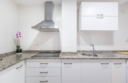 Santa Pola Apartamento | Apartamento 'Playa Varadero' con vistas al mar, Wi-Fi y aire acondicionado