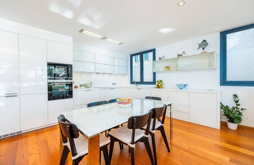 Portocolom Apartamento | Apartamento 'Ponent' con vistas al mar, Wi-Fi y aire acondicionado