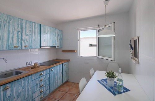 Cala Marcal Apartamento | Apartamento Posidonia cerca del mar con Wi-Fi y balcón