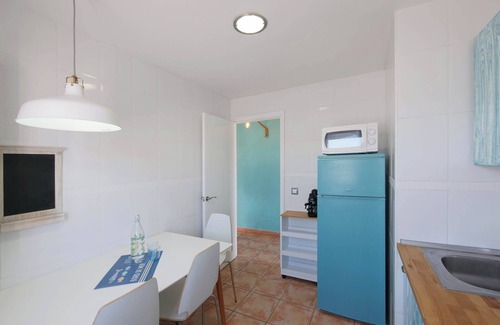 Cala Marcal Apartamento | Apartamento Posidonia cerca del mar con Wi-Fi y balcón