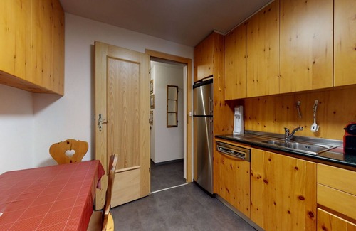 Samedan Apartamento | Apartment Pradè - 4.5-Room Apartment with Terrace
