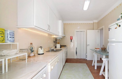 Prainha Apartamento | Apartamento 'Prainha Paradise - Algarve' con piscina compartida, Wi-Fi y aire acondicionado.