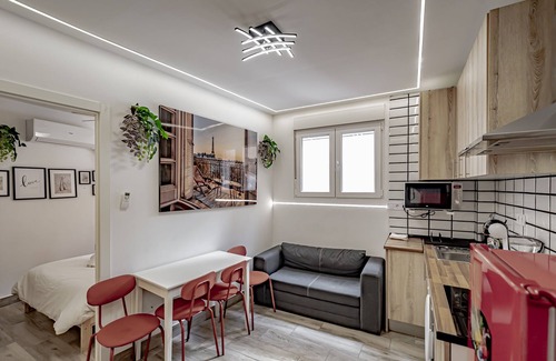 Almenara Apartamento | Apartment-Private Bathroom-Santiago 3