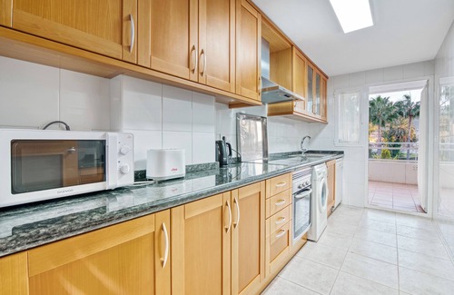 Denia Apartamento | Apartamento "Puerto Romano" con vistas a la montaña, piscina compartida y Wi-Fi