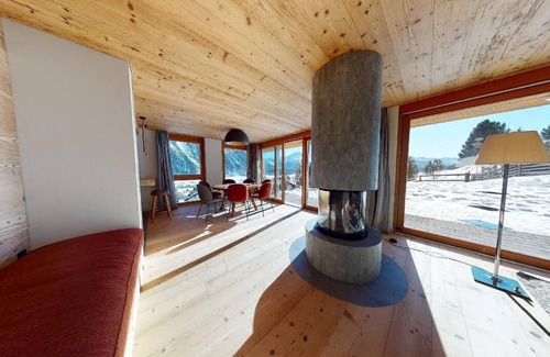 Samedan Apartamento | Apartment Quadrellas 4.5
