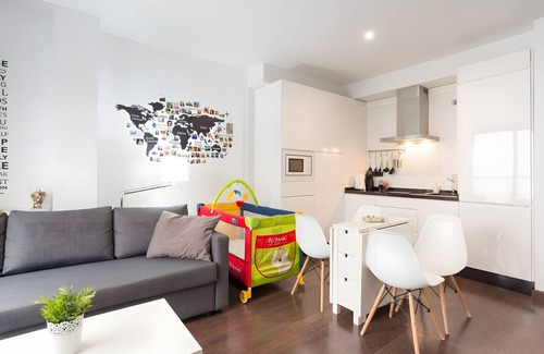 El Ejido Apartamento | Apartamento 'Quiet In The Historical' con balcón, Wi-Fi y aire acondicionado