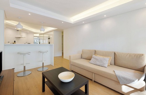 Estoril Apartamento | Apartamento "Tranquilo bajo los árboles" con Wi-Fi