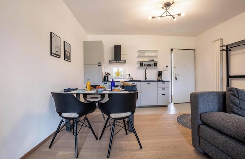 Aer Apartamento | Apartamento "Residence La Villa Cristallo" con vistas al lago, piscina, balcón y Wi-Fi