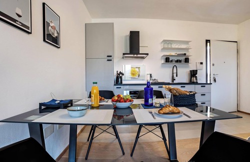 Aer Apartamento | Apartamento "Residence La Villa Cristallo" con vistas al lago, piscina, balcón y Wi-Fi