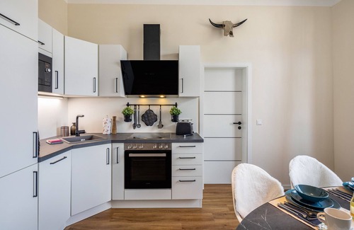 Eisenach Apartamento | Apartamento 'Residenz Unter Der Birke - Esche' con vistas a la montaña, terraza compartida y Wi-Fi