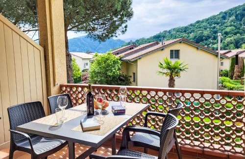 Caslano Apartamento | Apartment Residenza Parcolago Apt-212 by Interhome