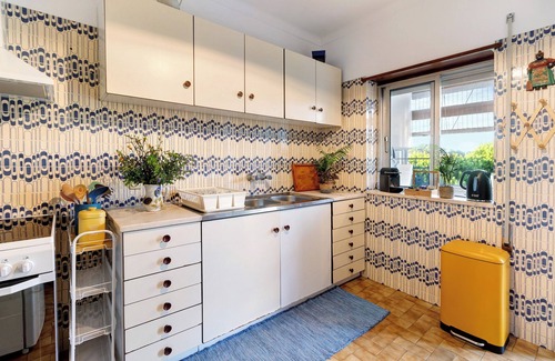 Caminha Apartamento | Apartamento 'Retro Beach House Moledo' con vistas a la montaña, Wi-Fi y aire acondicionado.