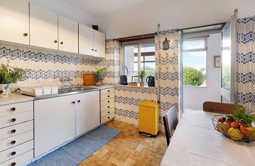 Caminha Apartamento | Apartamento 'Retro Beach House Moledo' con vistas a la montaña, Wi-Fi y aire acondicionado.