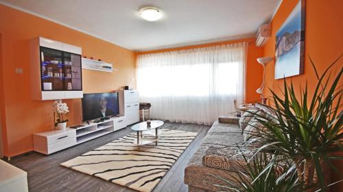 Rijeka Apartamento | Apartment RINO*, 58m², 170m from the beach
