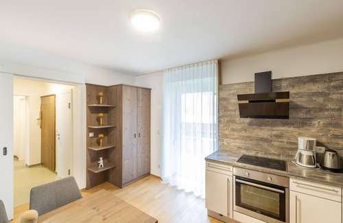 Uebelbach Apartamento | Apartment Roadster with breakfast in Pension Herti - Haus Pastner am Teich