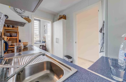 Torreblanca Apartamento | Apartamento 'Rooftop Oasis' con vistas al mar, Wi-Fi y aire acondicionado