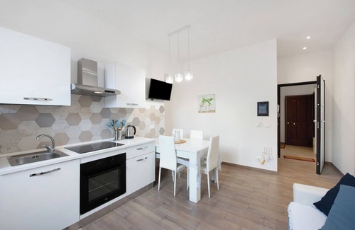 Varazze Apartamento | Apartamento "Rosa dei Venti - Centro Storico" cerca del mar con Wi-Fi