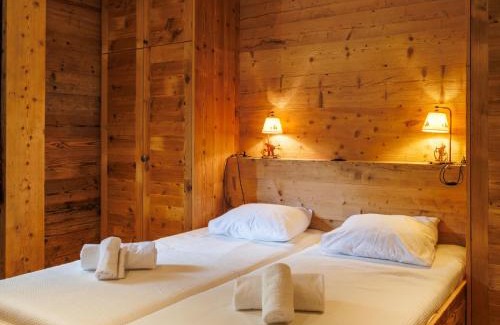 Noveli Apartamento | Apartment Rosablanche D Attique by Interhome