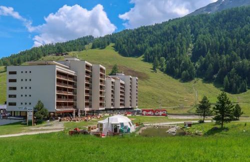 Noveli Apartamento | Apartment Rosablanche E 107 by Interhome