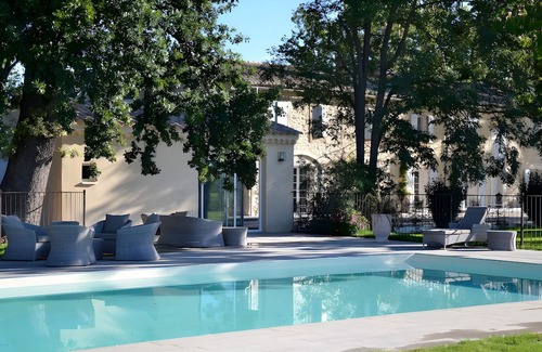 Saint-Andiol Apartamento | Apartment 'Rosalie' with Shared Garden, Wi-Fi and Air Conditioning