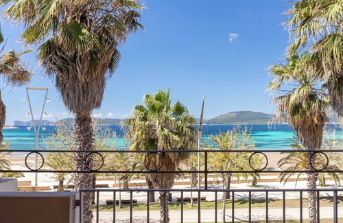 Pivarada Apartamento | Apartamento "Rosso Marrone" con vistas al mar, terraza privada y Wi-Fi